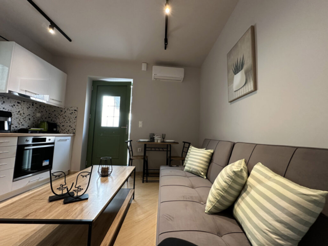 Comfort Central Studio Kalamata